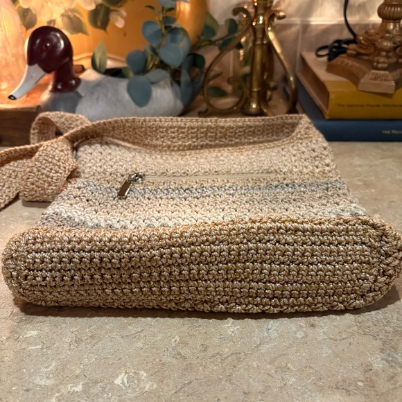 The Sak Crochet Shoulder Bag with Handcrafted Texture In Earth Tones - Picture 3 of 11